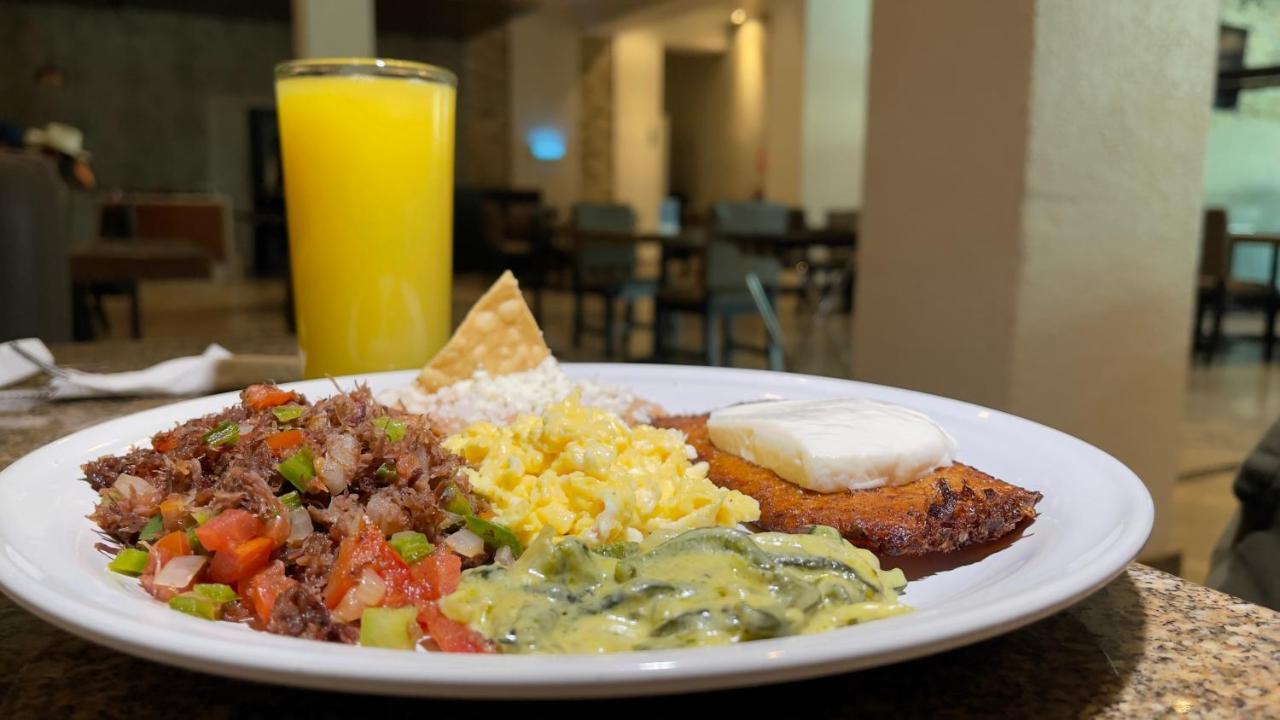 塞姆布拉多酒店 Guasave 外观 照片